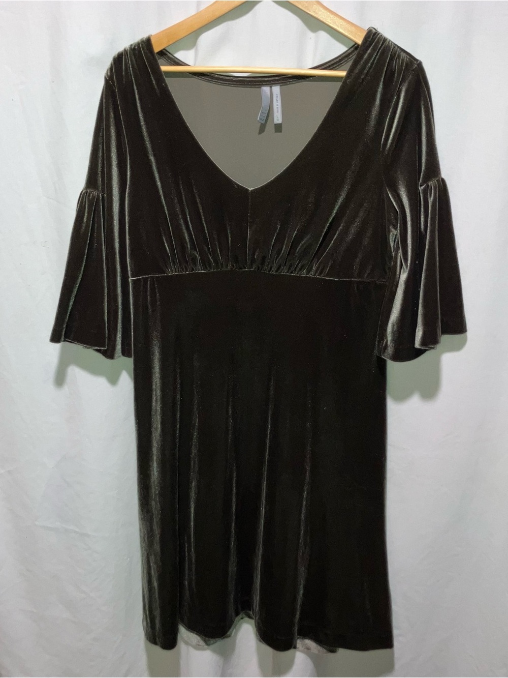 Old Navy Velvet V-Neck Midi Dress in Dark Brown